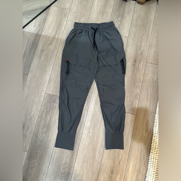 AHA Active Men’s Jogger - Buttery Soft / Lightweight - Size Large - Picture 2 of 6